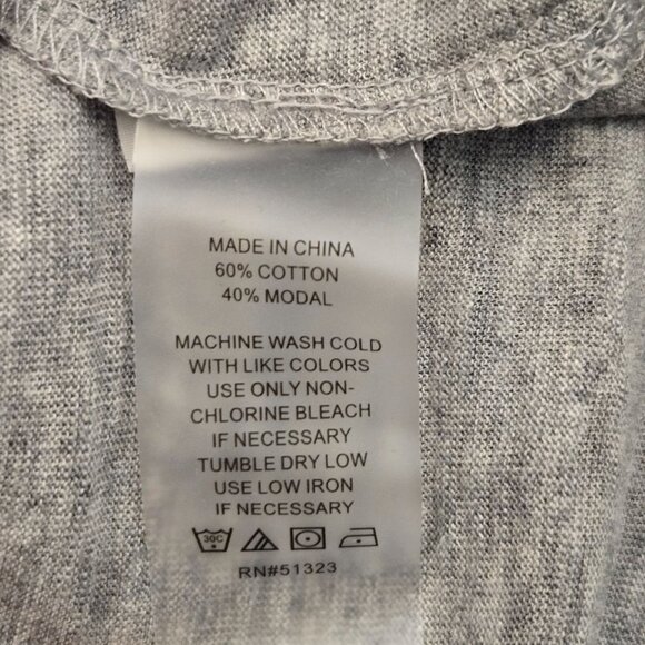 Vince Camuto Short Sleeve V Neck Top S Grey Relaxed Fit Embellished T Shirt NWT - Picture 6 of 9